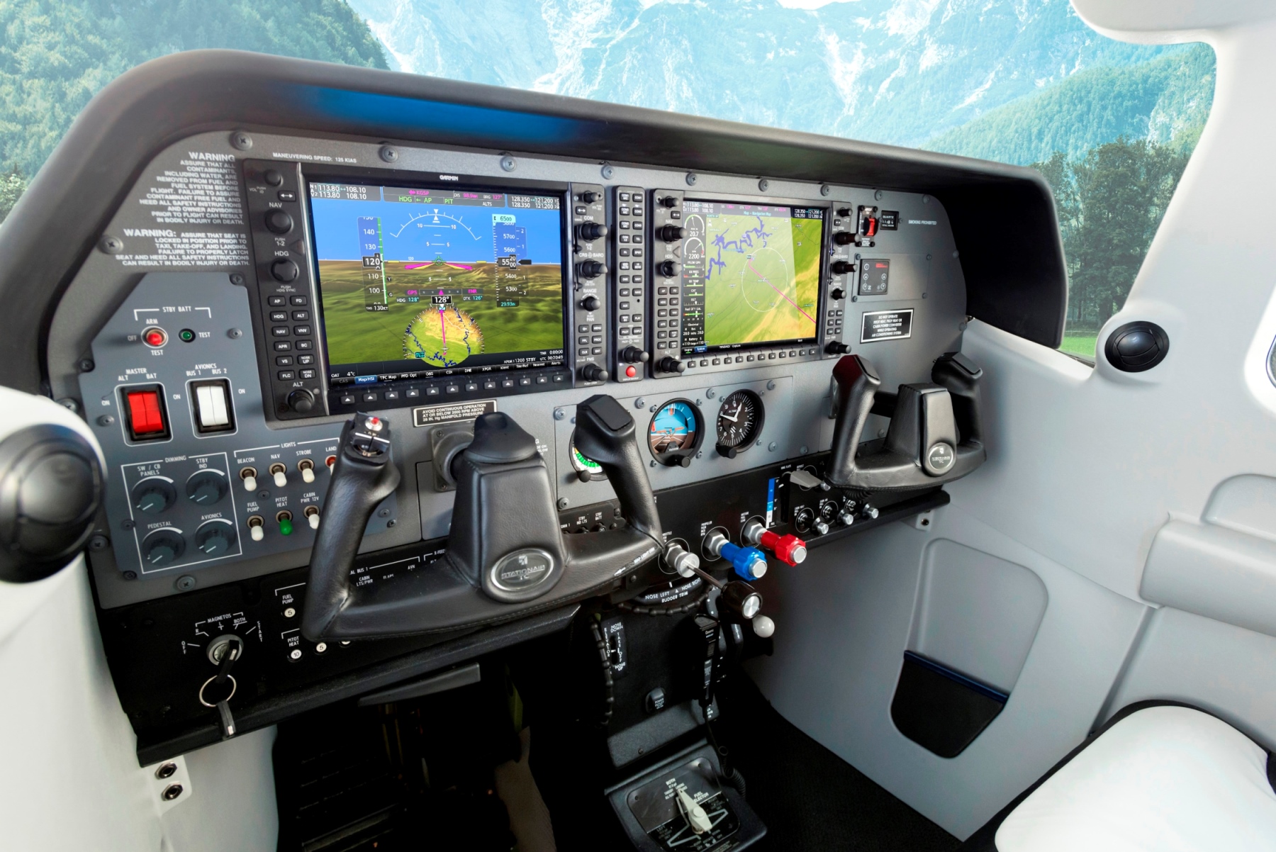 Textron Aviation brings new G1000 NXi integrated flight deck to its piston product line